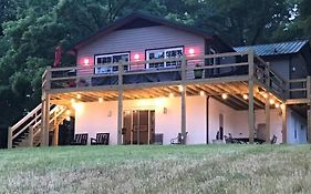 Belmont Nc Riverfront 2-Bedroom Garden Suite